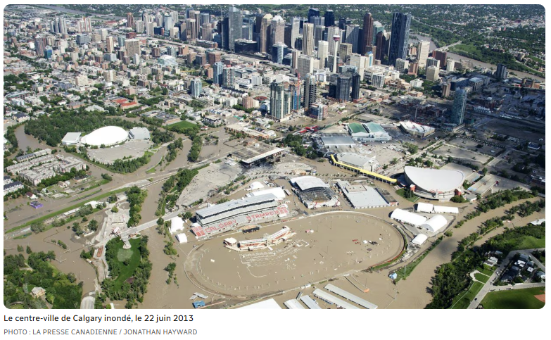 centre-ville de calgary inondé en 2013